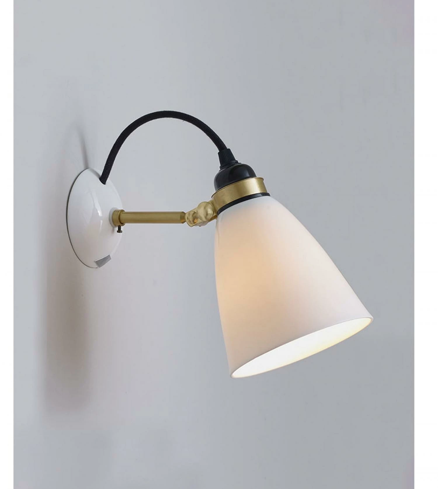 Applique Hector 30 3 Applique Hector 30