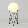 Lampe à Poser Structure And Globe -BLOU PARIS Soldes lampe a poser structure and globe