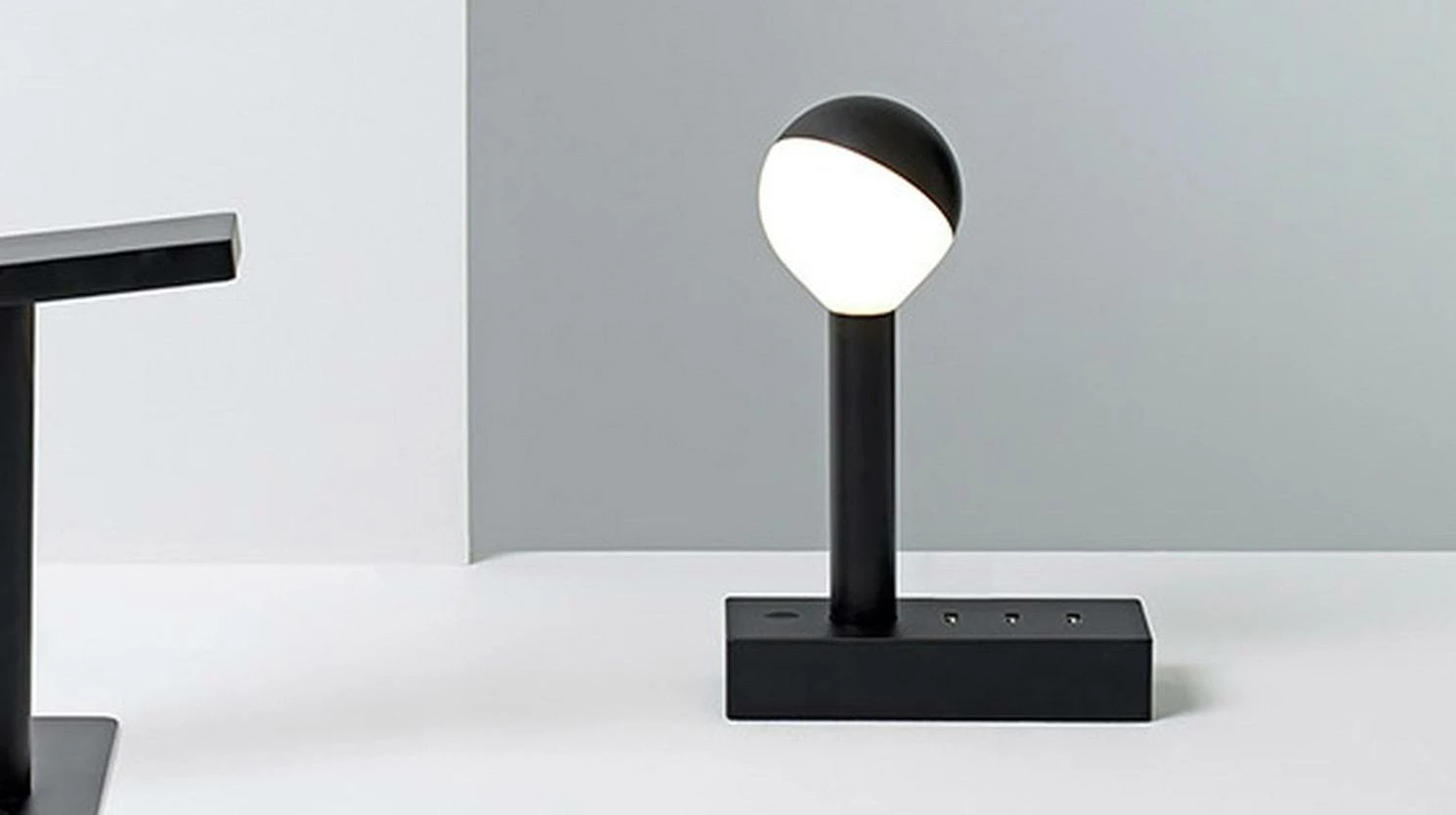 Lampe De Table W152 Busby B1 4 Lampe De Table W152 Busby B1 – Image 2