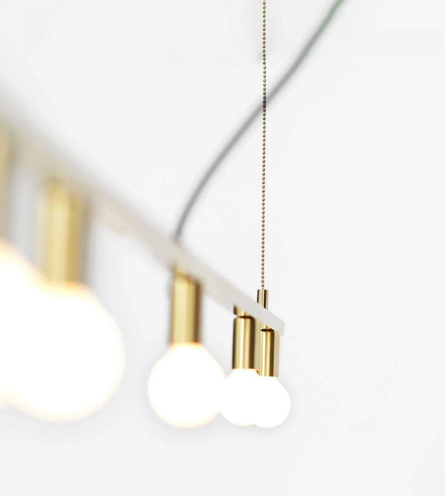 Suspension Dot Line 3 Suspension Dot Line